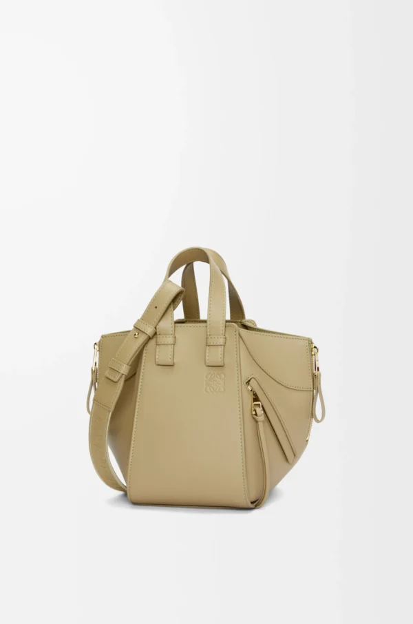 Compact Hammock bag in satin calfskin