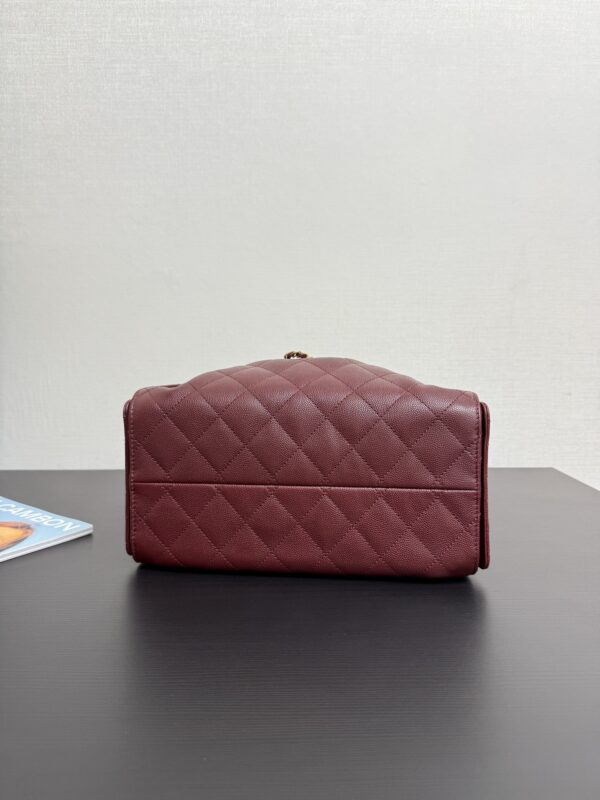 25 Advanced Handicraftshop Series   CHANEL 25 small handbag