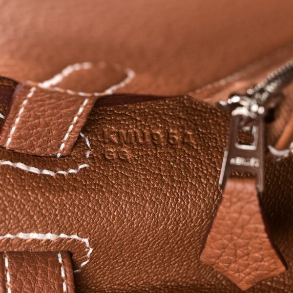 Togo Kelly Retourne 25 Gold