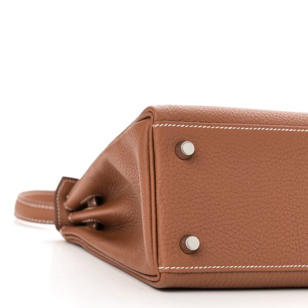 Togo Kelly Retourne 25 Gold